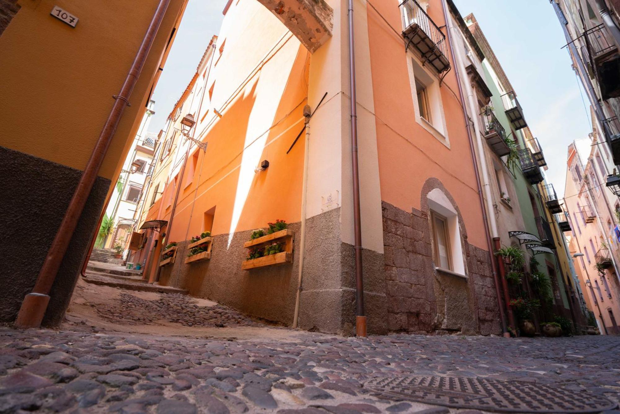 Hotel Casa Mirto à Bosa Extérieur photo
